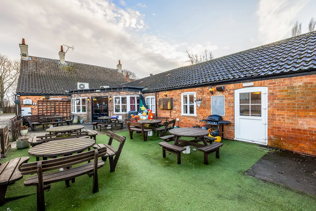 Batemans Pub - White Hart, Sibsey - Exterior Rear Garden