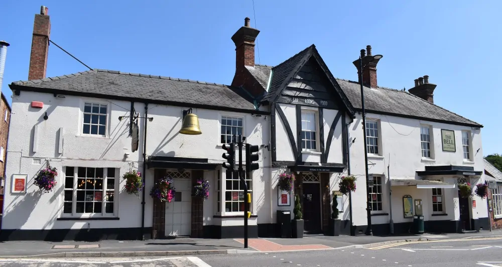 Batemans Pub - Bell Hotel, Burgh Le Marsh - Exterior Front