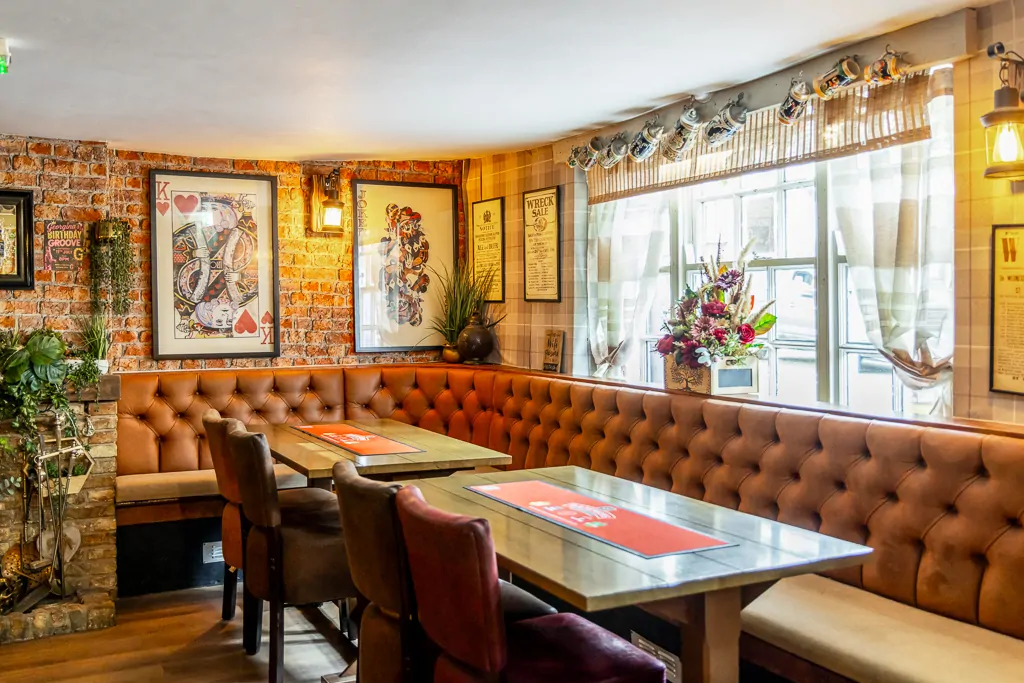 Batemans Pub - Kings Head, Horncastle - Bar & Seating
