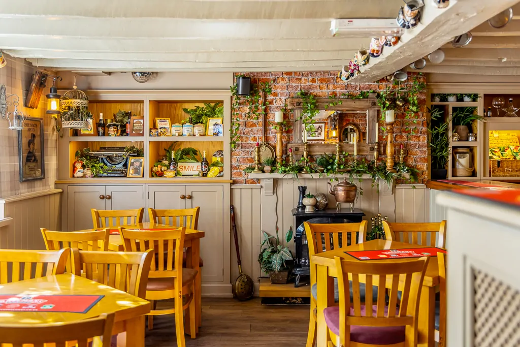 Batemans Pub - Kings Head, Horncastle - Bar & Seating