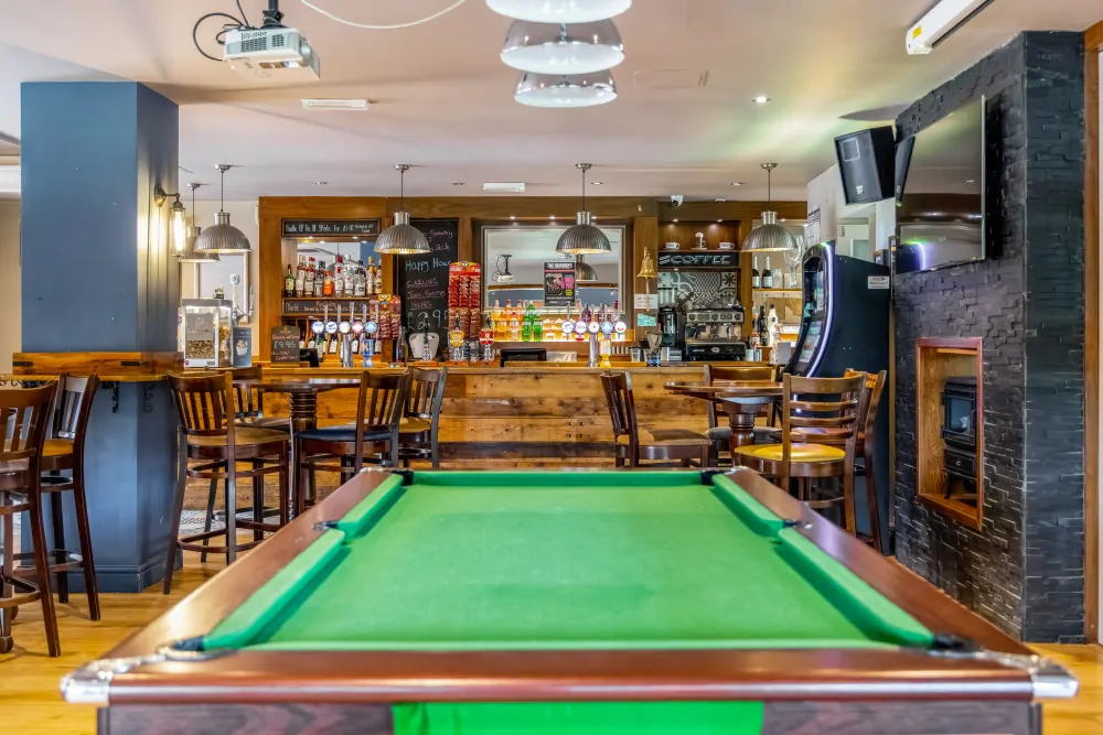 Batemans Pub - The Fairways, Brinsworth - Bar and Pool Table