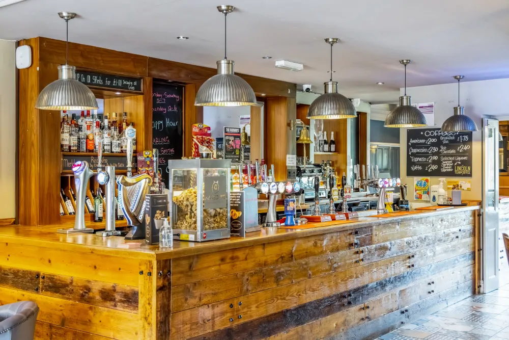Batemans Pub - The Fairways, Brinsworth - Bar and Seating