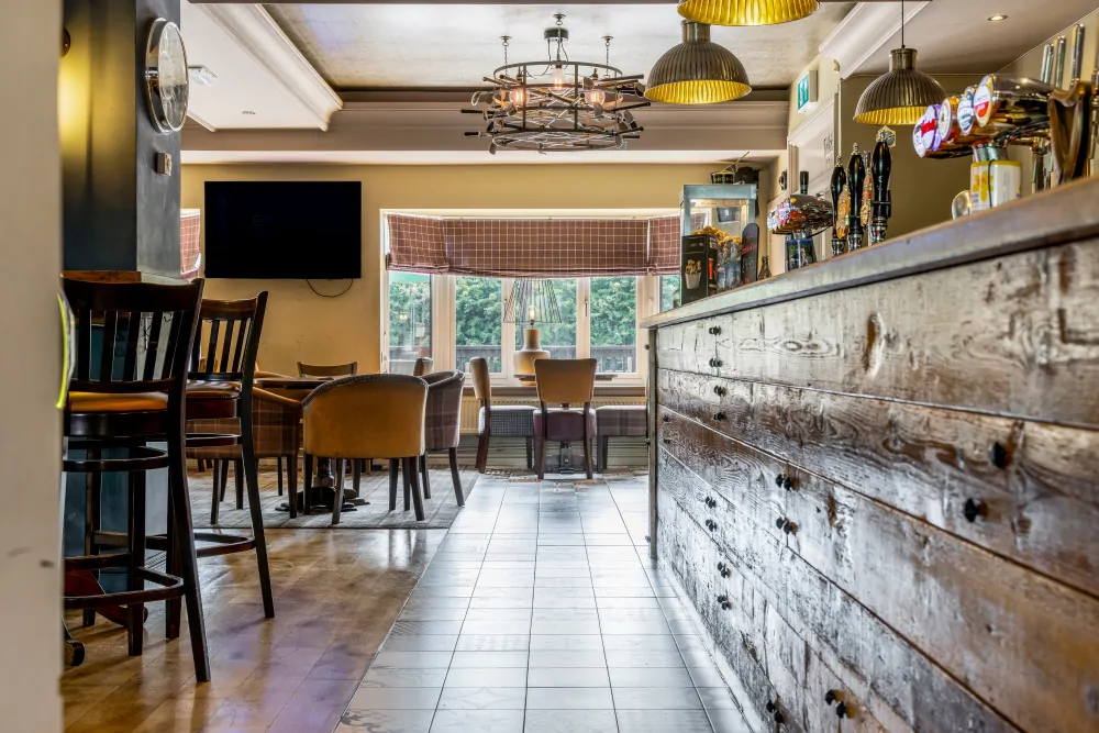 Batemans Pub - The Fairways, Brinsworth - Bar and Seating