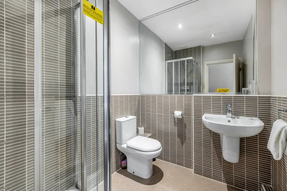Batemans Pub - The Fairways, Brinsworth - Bathroom