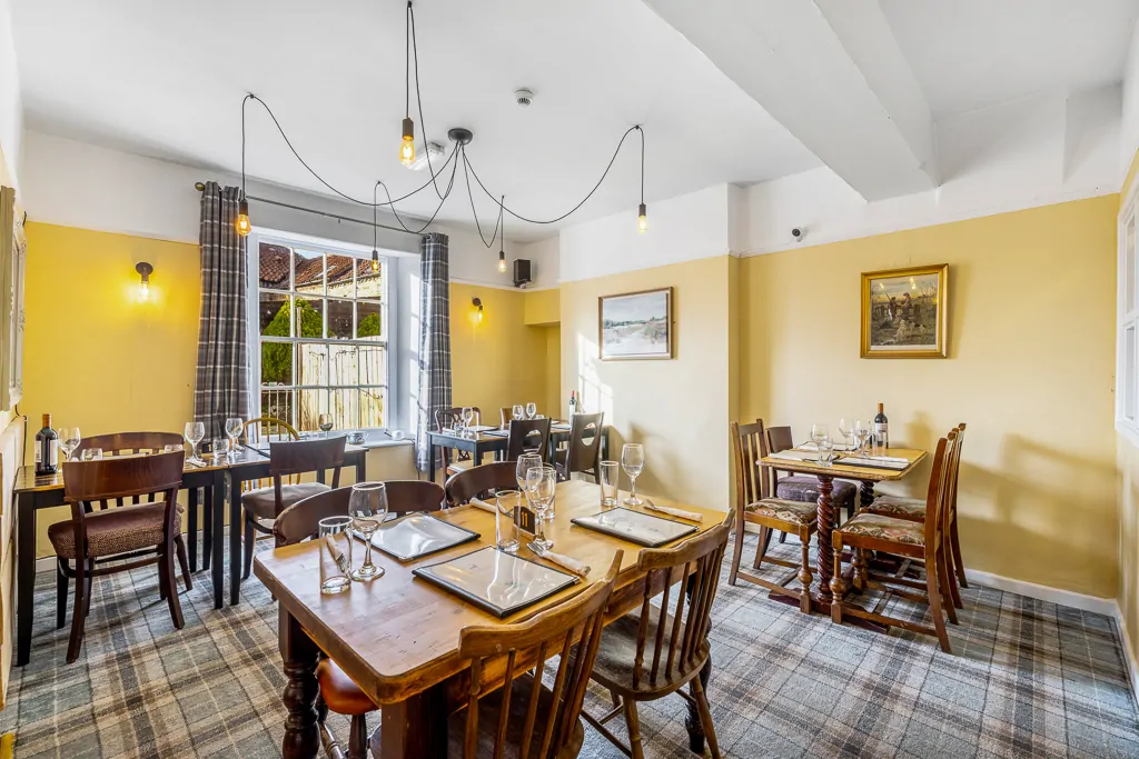 Batemans Pub - White Hart, Nettleham - Dining Room & Seating