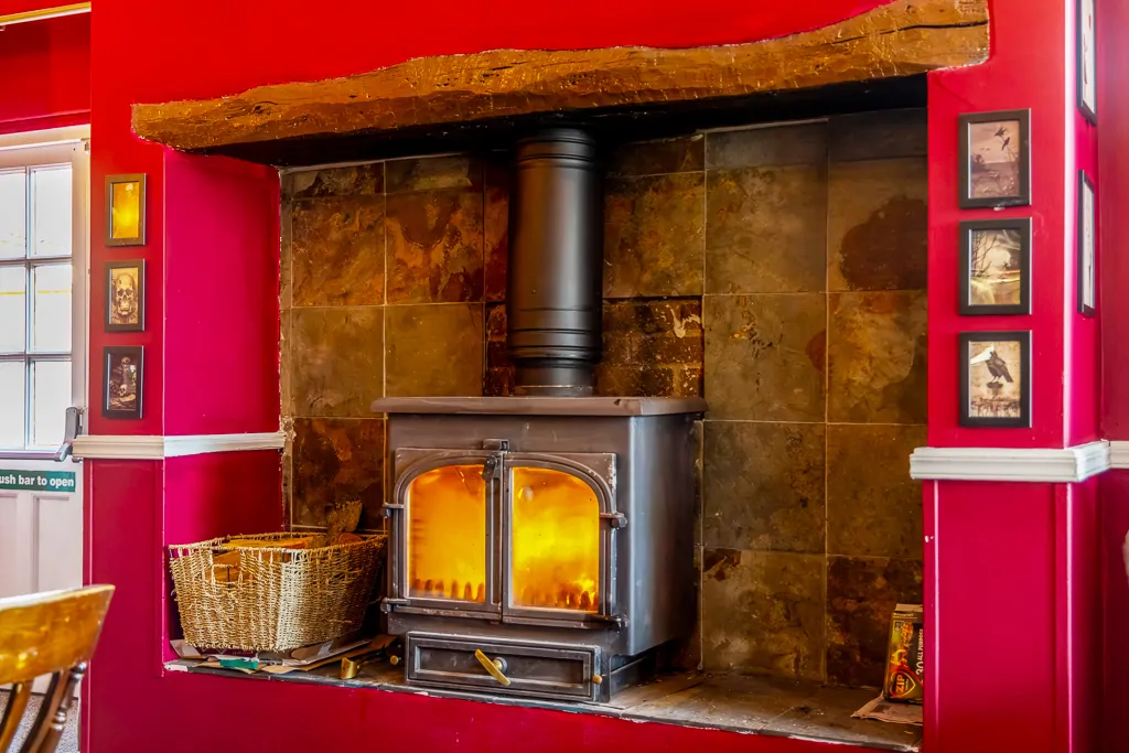 Batemans Pub - White Hart, Nettleham - Open Fire