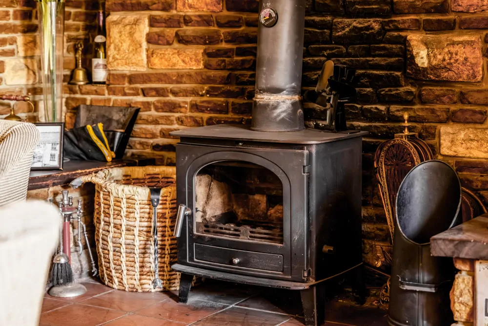 Batemans Pub - White Hart. Great Staughton - Bar Open Fire