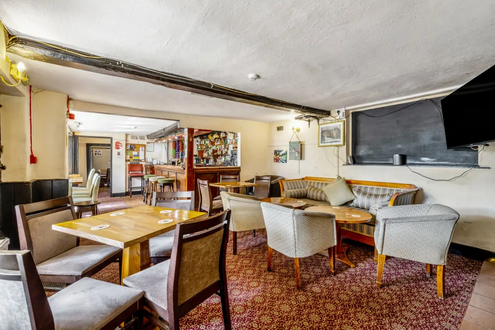 Batemans Pub - White Hart. Great Staughton - Bar & Seating