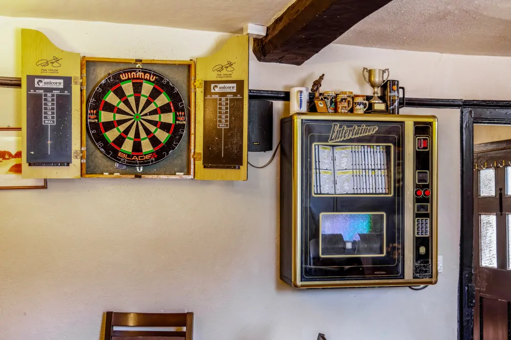 Batemans Pub - White Hart. Great Staughton - Dartboard & Jukebox