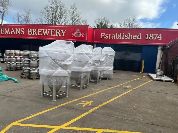 New Fermenting Vessels arrive at Batemans Brewery