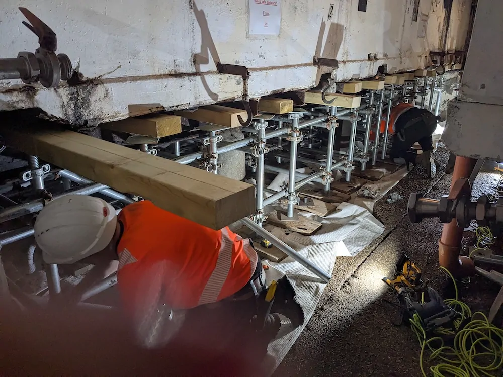 New props installed for tanks at Batemans Brewery